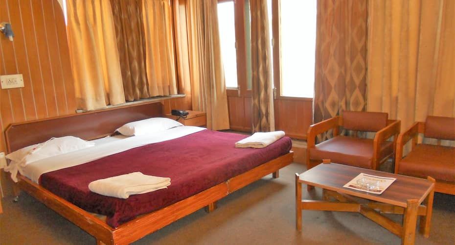 Deluxe room + Electric Blanket with Heating Blower