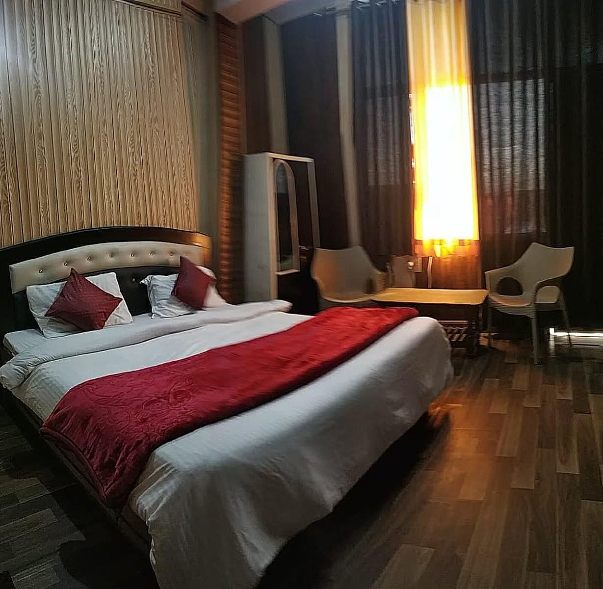 Hotel Aarti Darshan Standard Room 2