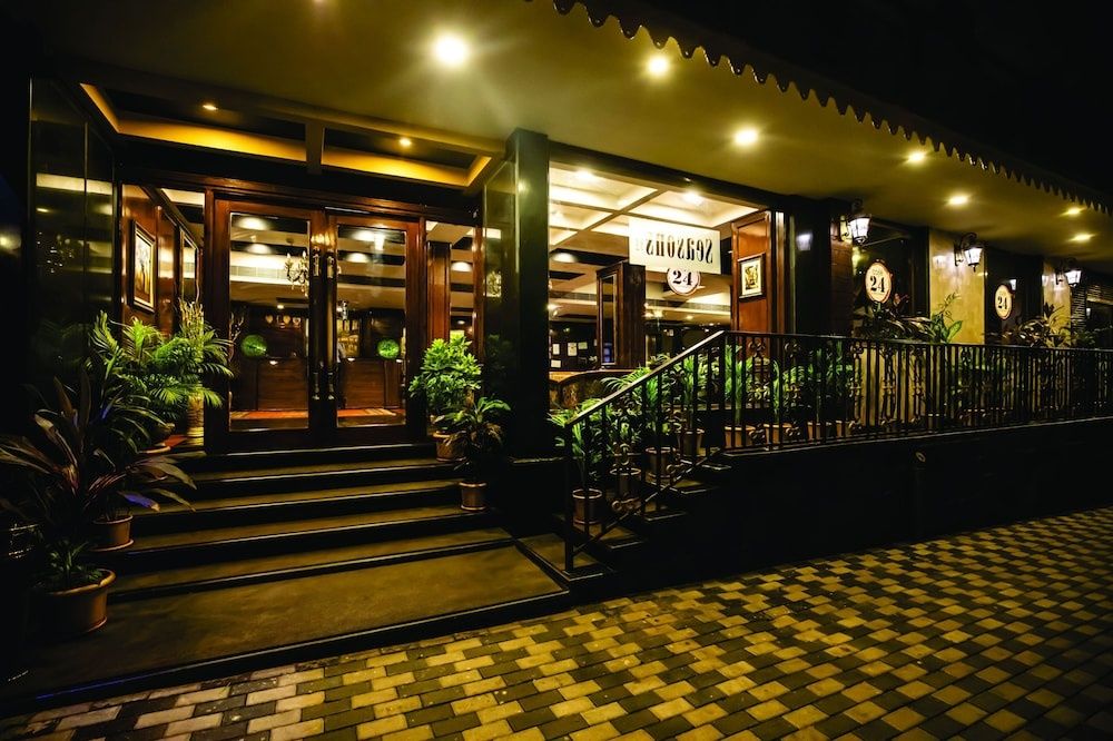 Front of property - evening/night