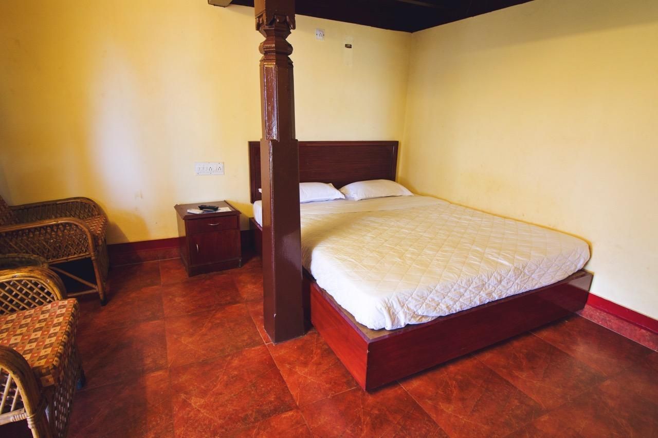 Paradise Lagoon Standard Room 2