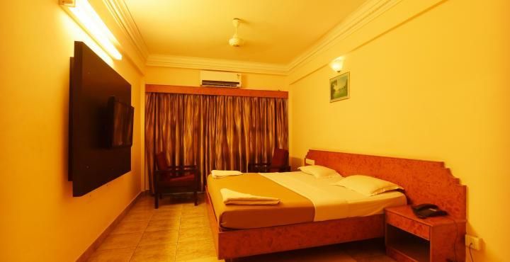 Hotel Sri Ram Residency VIP Suite Room