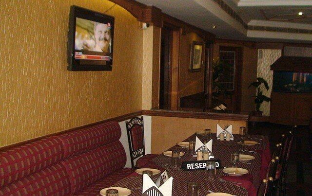 Food & Dining