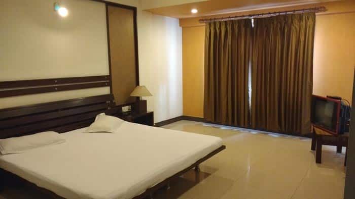 undefined Hotel President 7