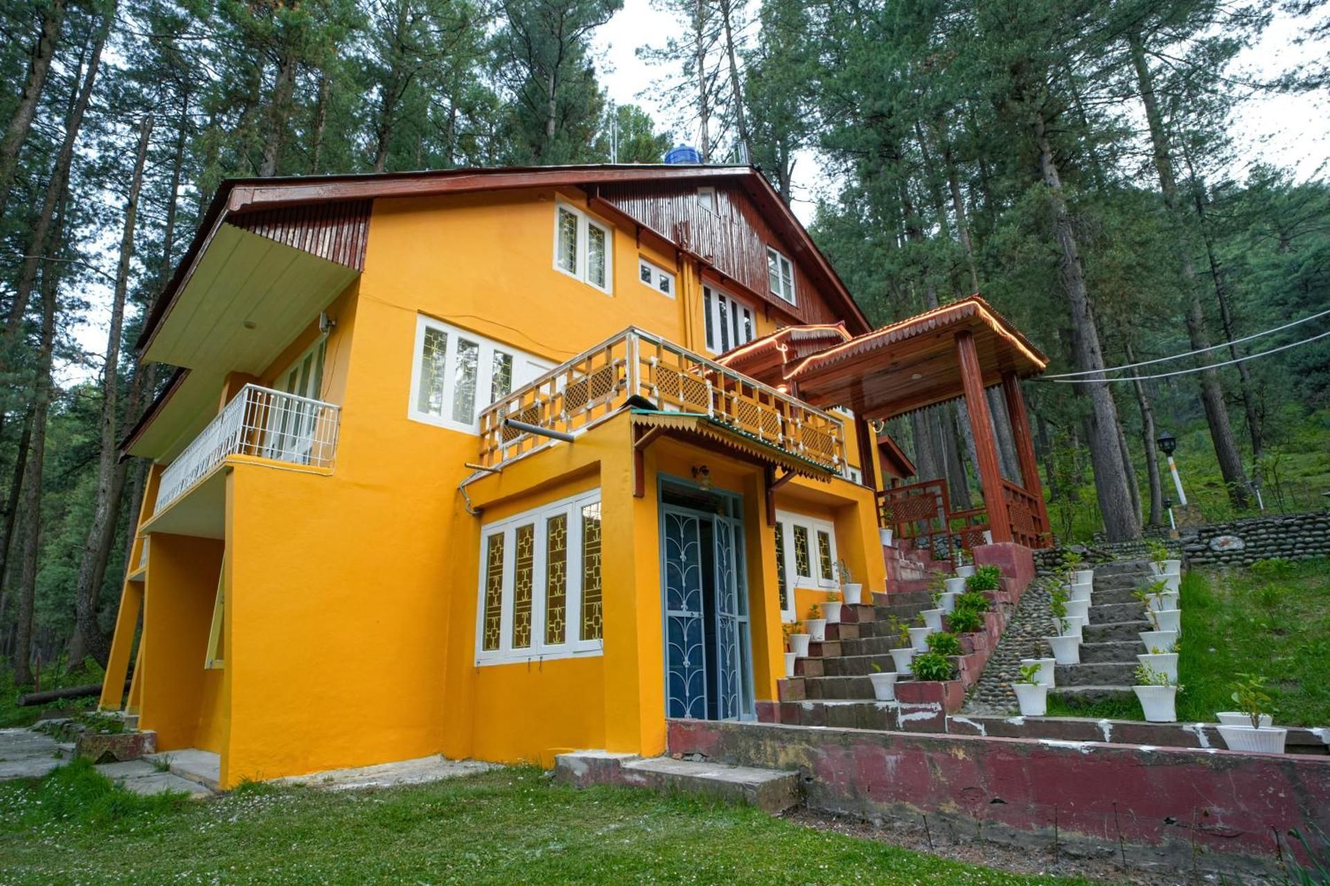 Hotel Exterior
