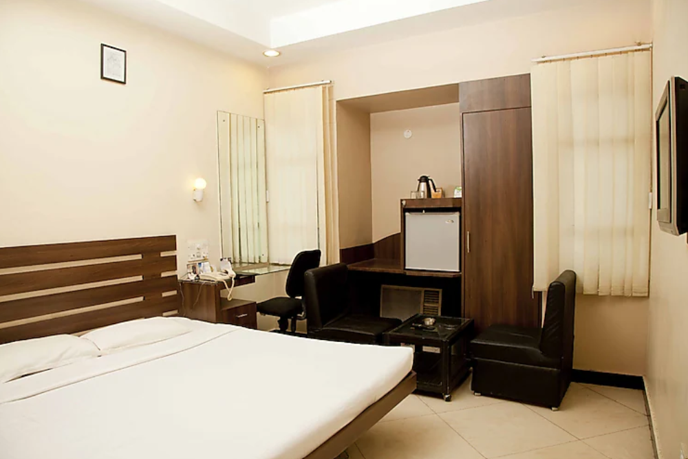 Hotel Sheela Towers Business Plus 2