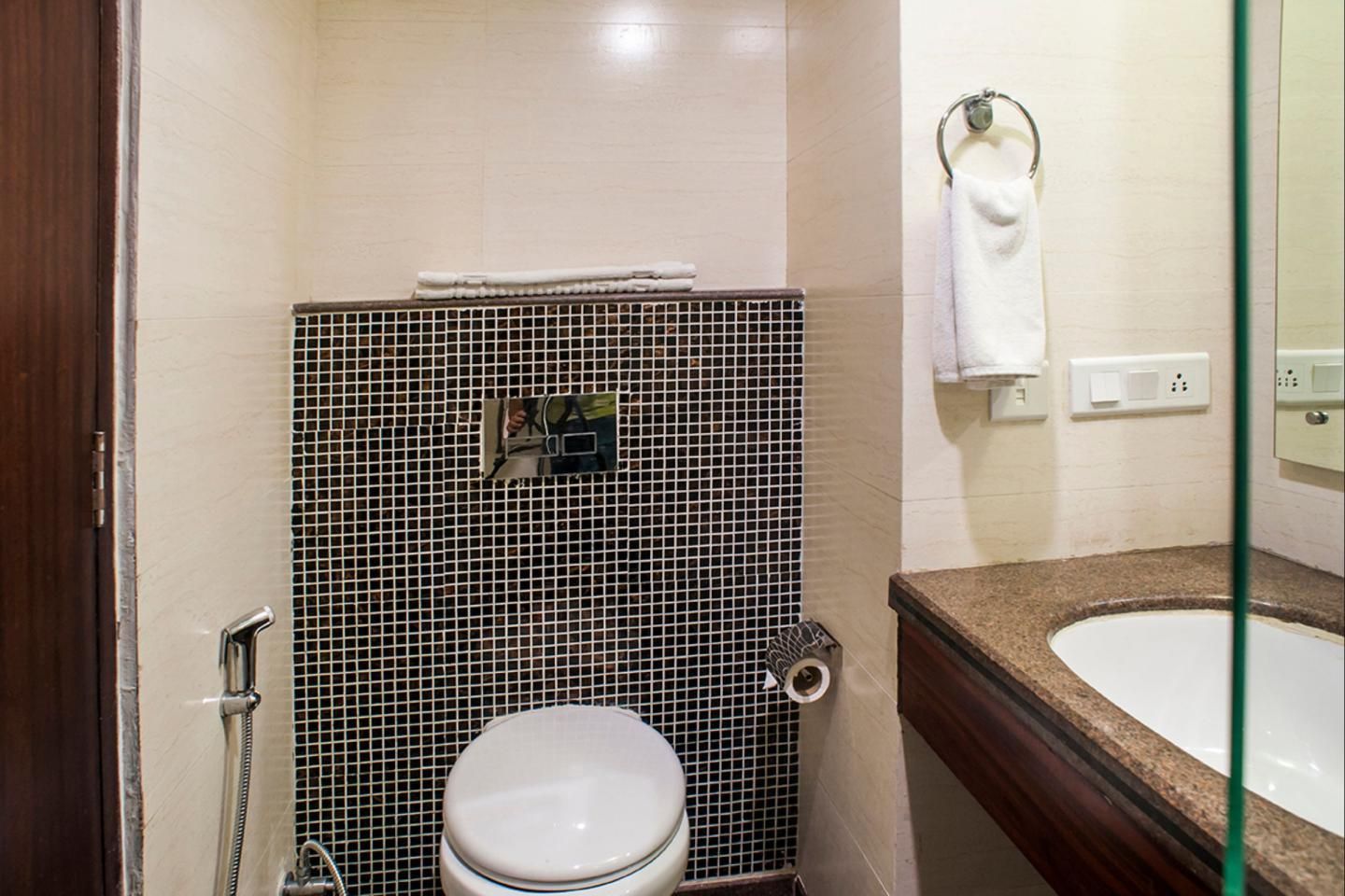 Clarion Inn Sevilla PREMIUM ROOM 5