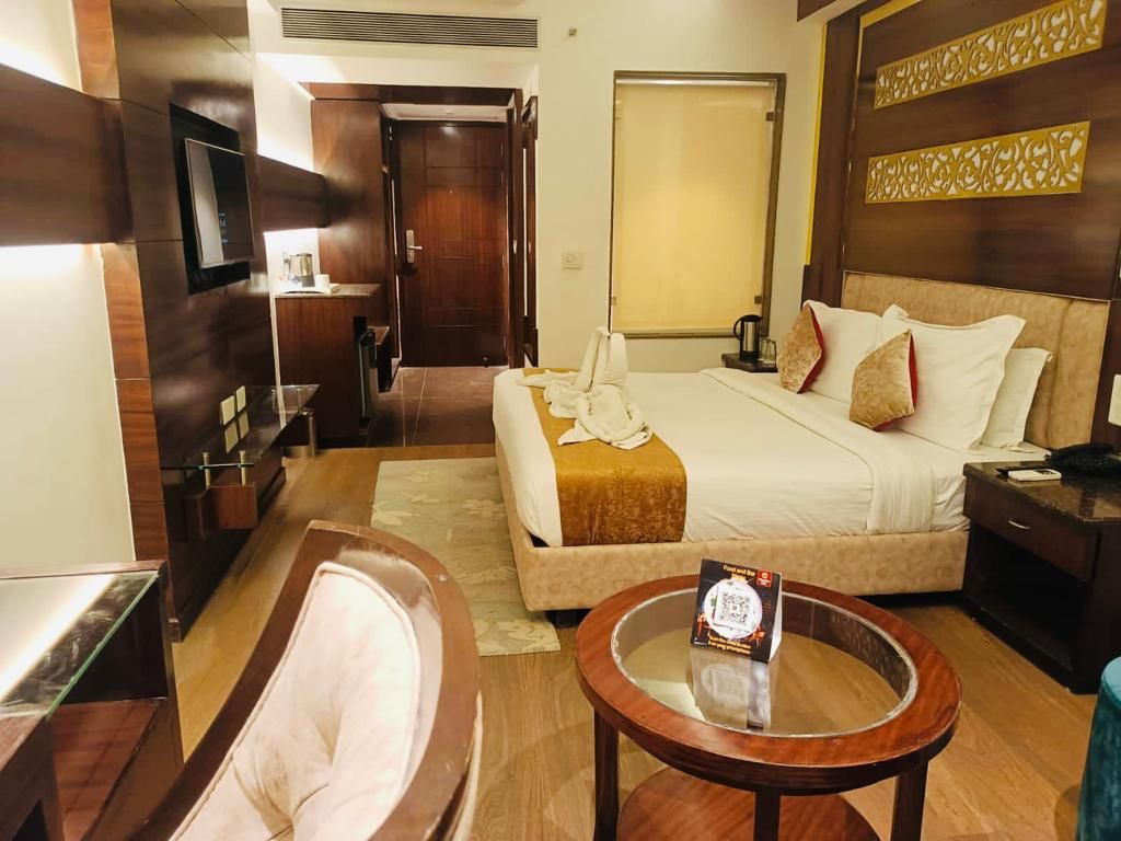 Executive Room