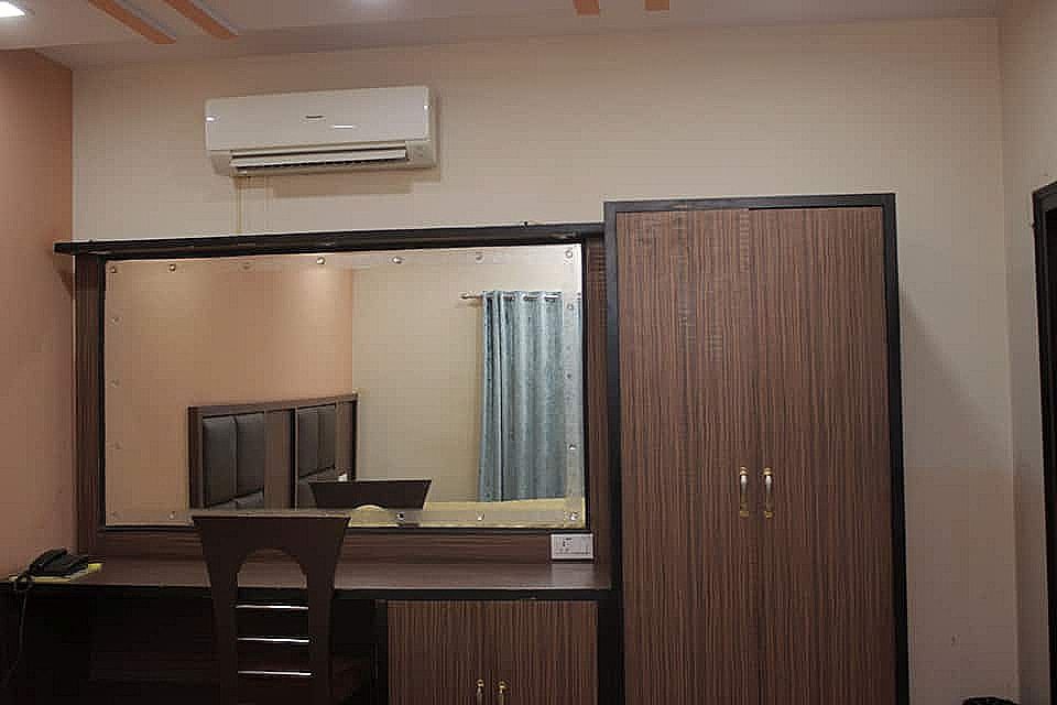 Hotel Rawat