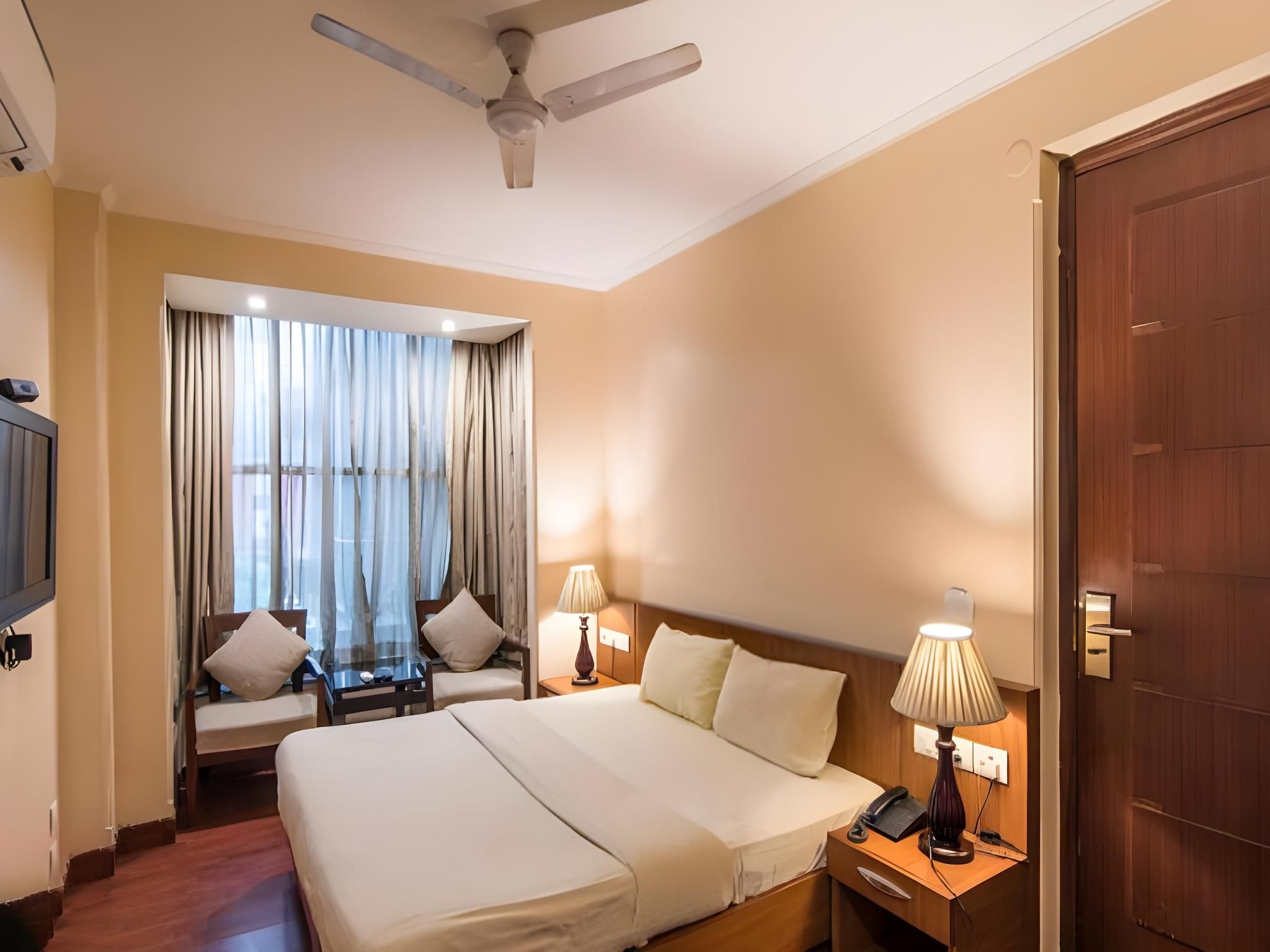 Shubham Vilas - Hostel Standard Room