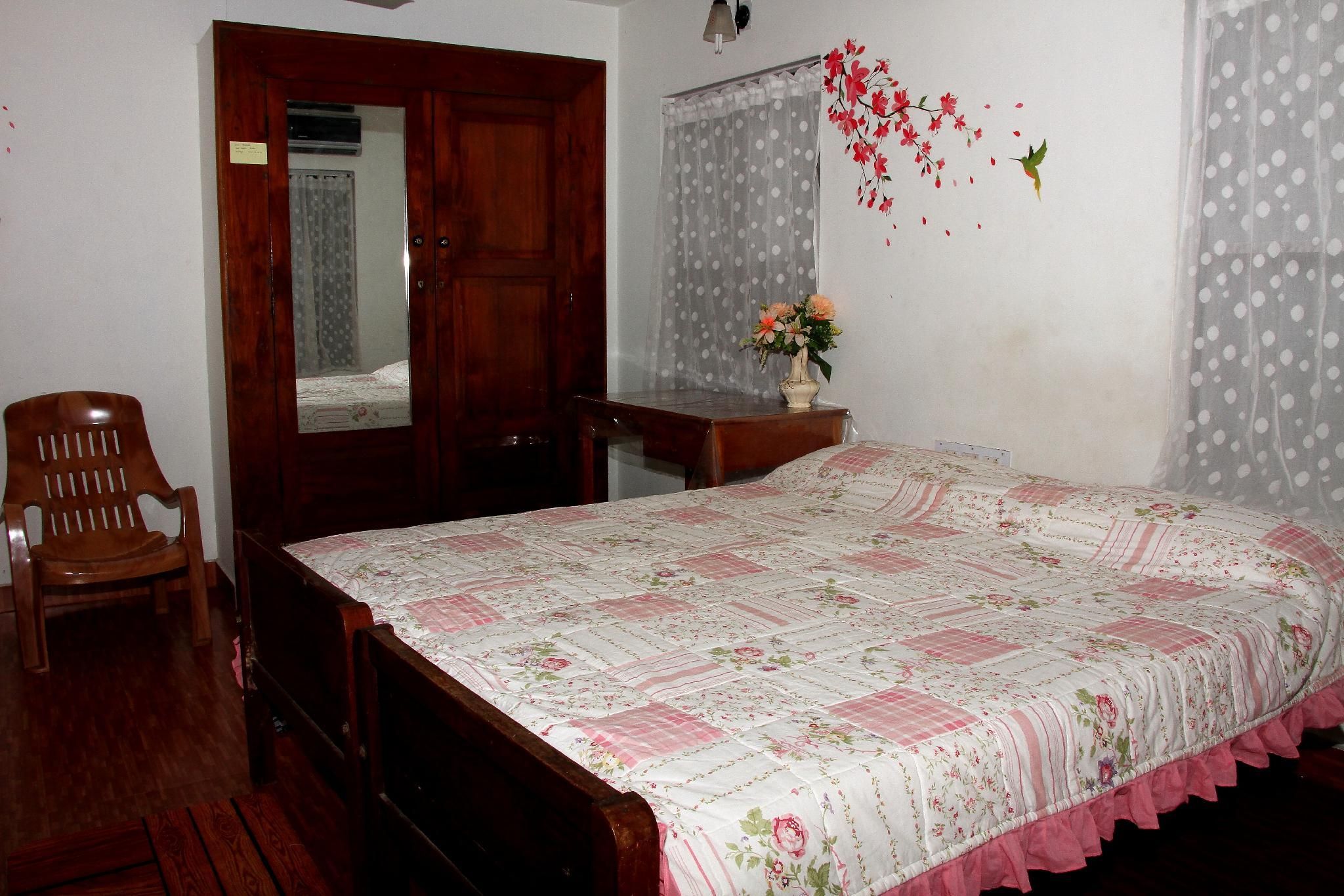 Fenn Hall Homestay Budget Room 2