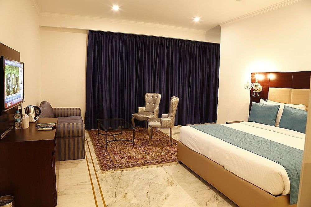 Hotel Africa Avenue South Ex Super Deluxe Room 8