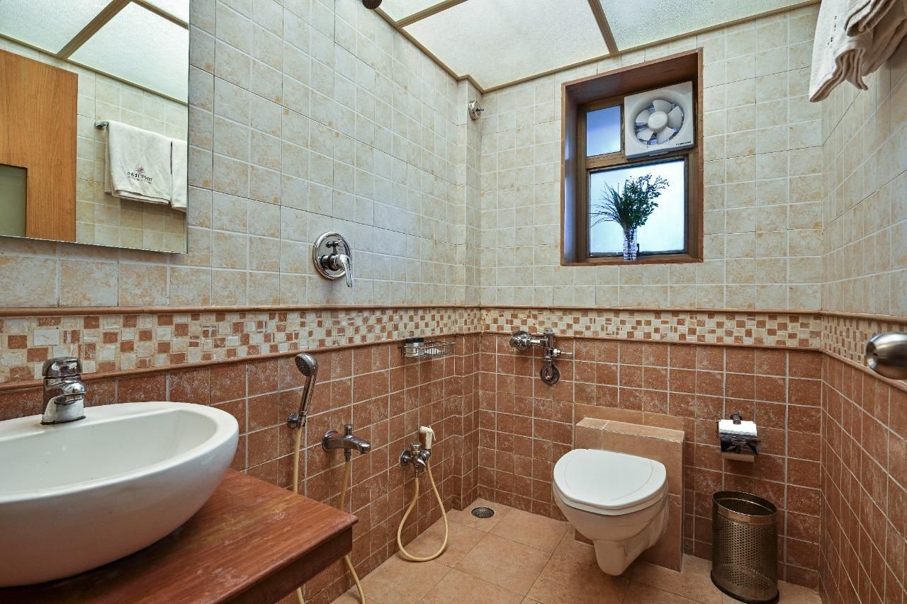 Meritas Crystal Resort Deluxe Room( Windsor Wing ) 2