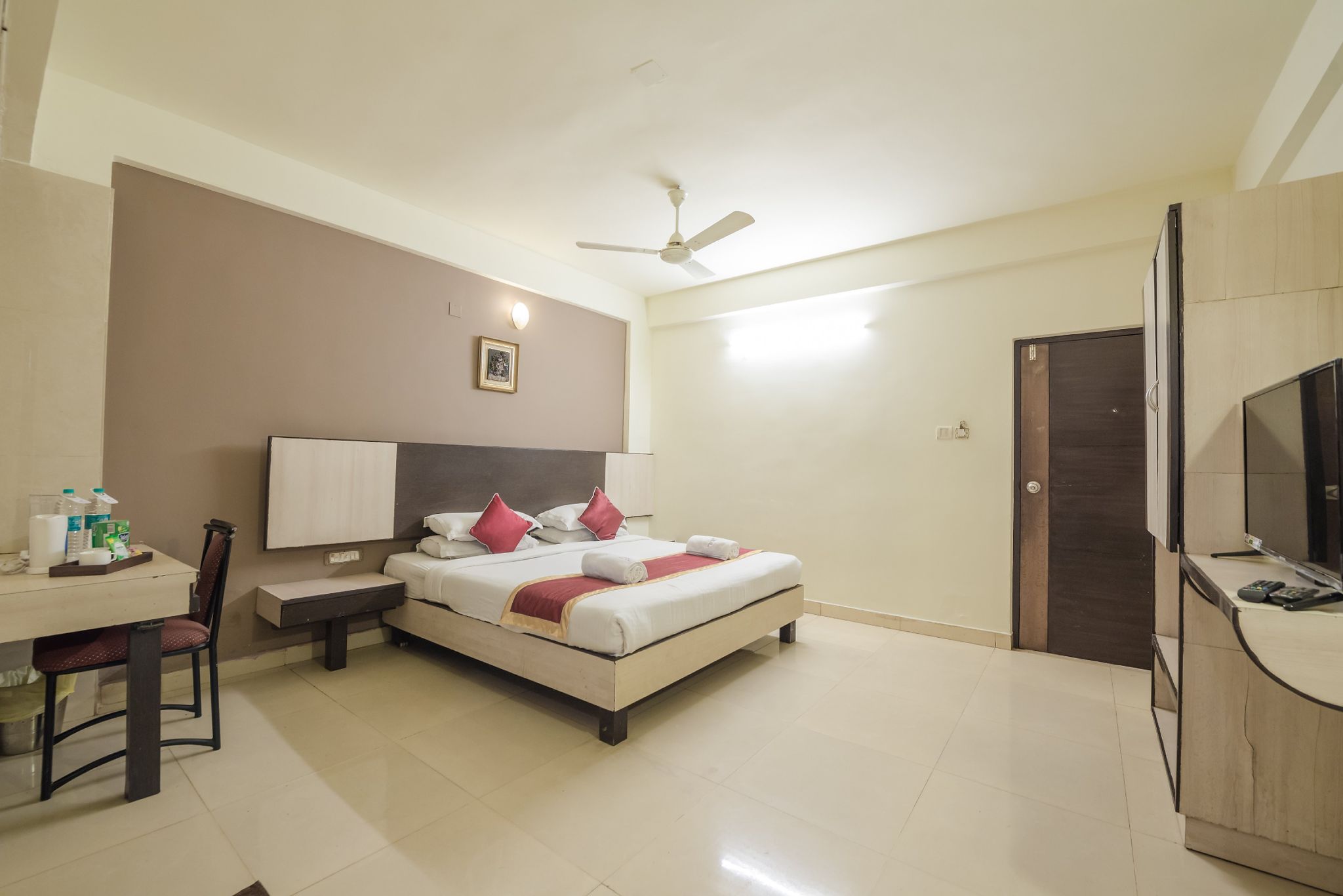 Hotel Roopa Standard Non AC 3