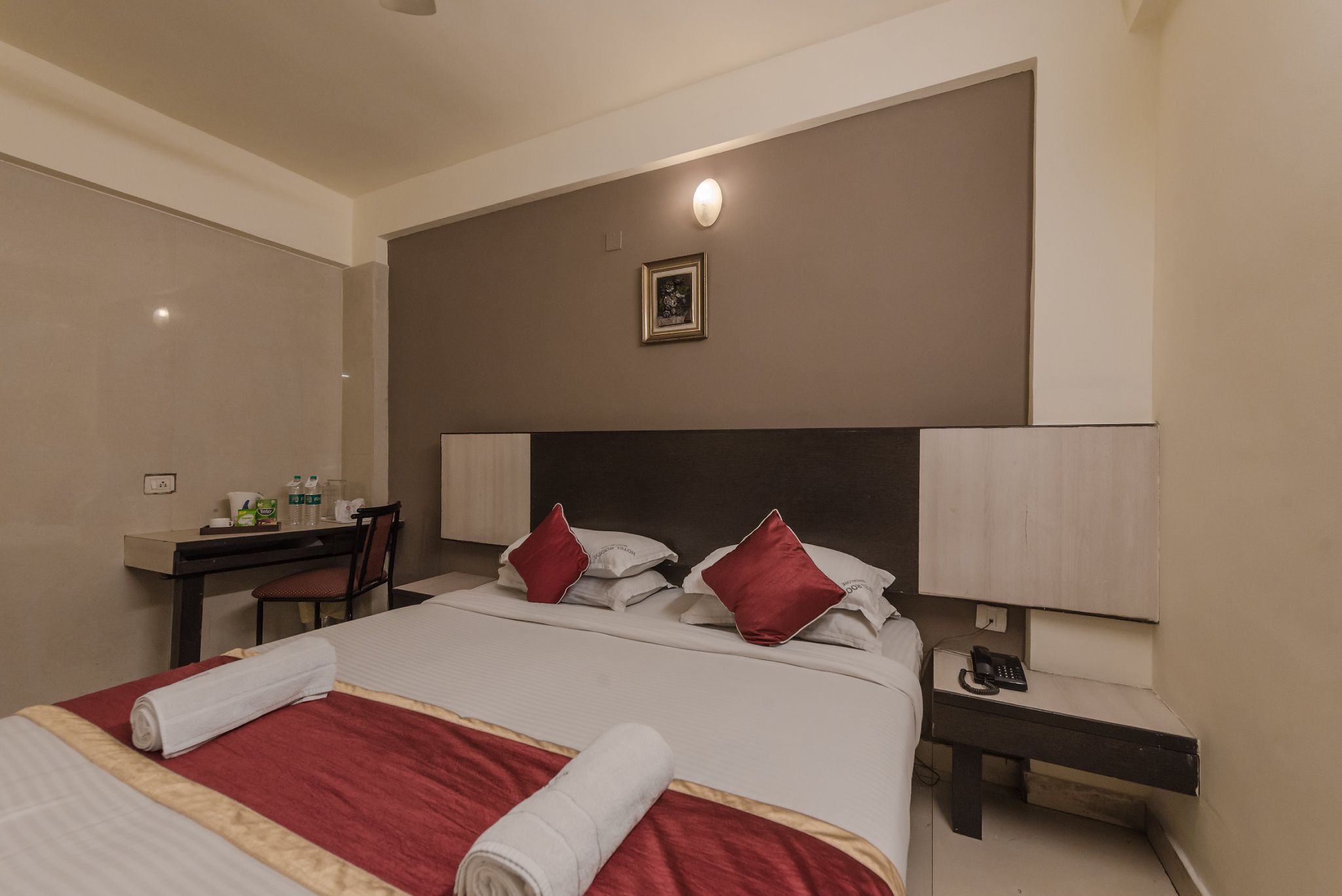 Hotel Roopa Standard Non AC 21