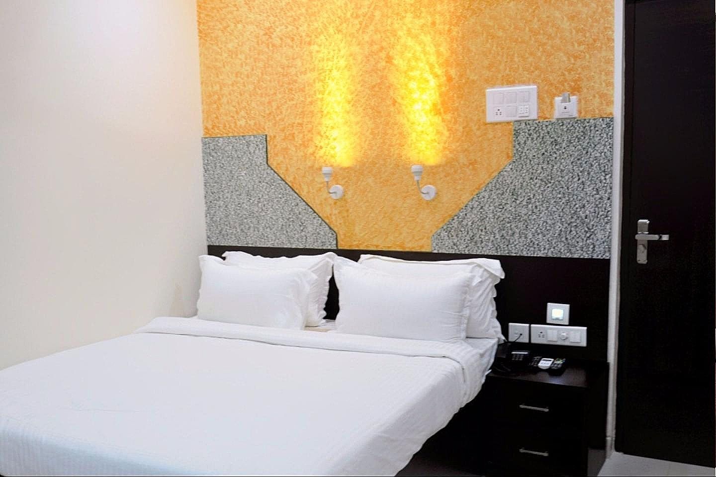 Savera A Luxury Business Hotel Executive Deluxe Room with Work Desk 2