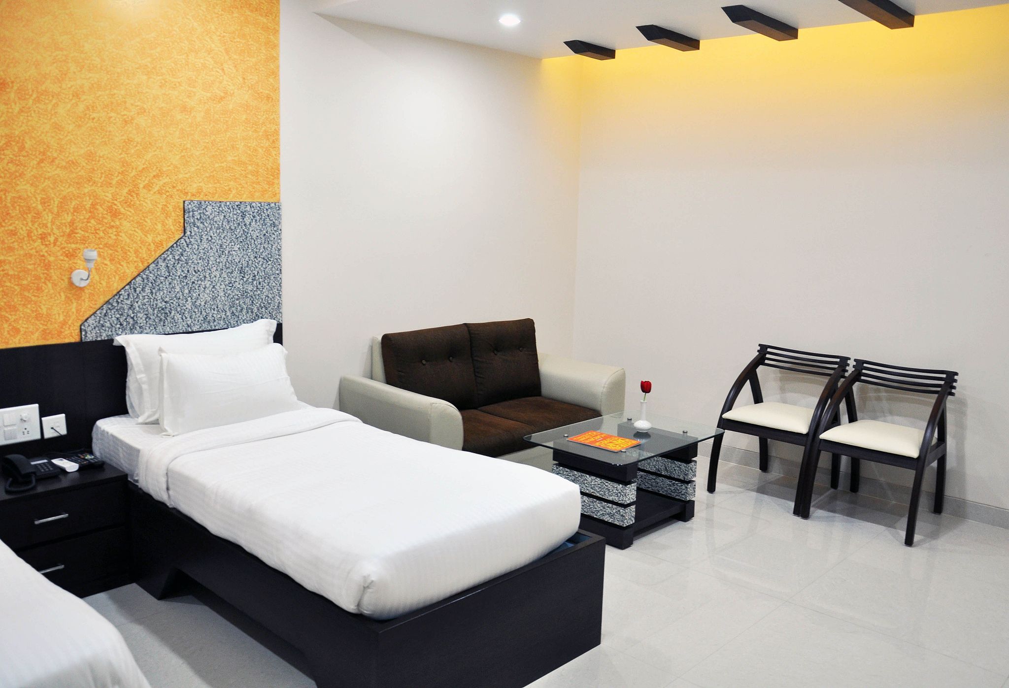 Savera A Luxury Business Hotel Executive Deluxe Room with Work Desk 4