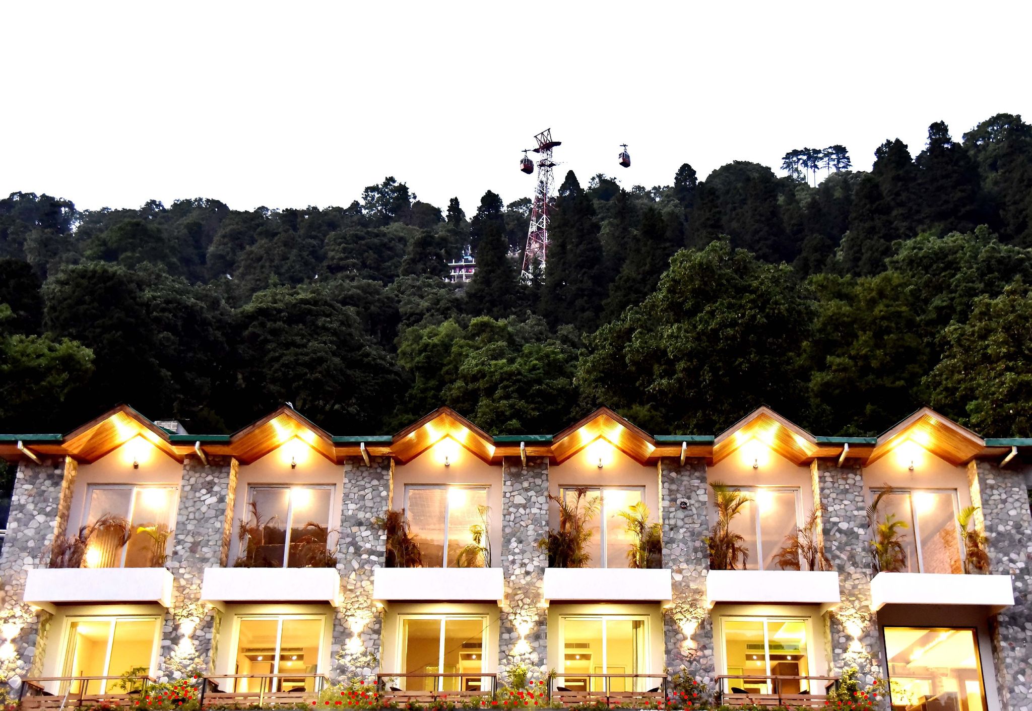 undefined Seasons Hotels By Xperience 9