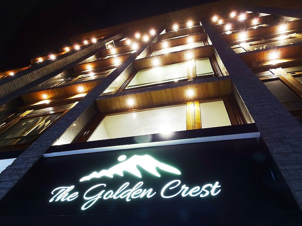 undefined The Golden Crest 8