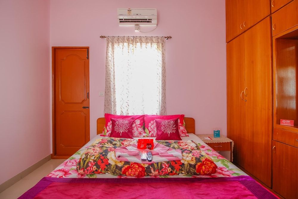 OYO 894 Apartment Hotel 510 Chetana Standard Double or Twin Room, 1 Double Bed, Private Bathroom 5