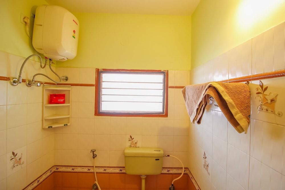 OYO 894 Apartment Hotel 510 Chetana Standard Double or Twin Room, 1 Double Bed, Private Bathroom 10