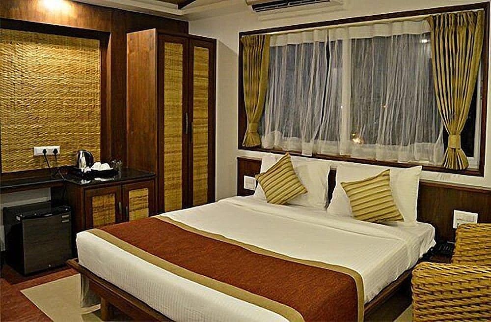 Sepoy Grande Mysore Club Room 8