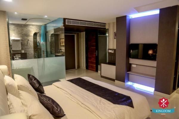 Kingdom Hotel Maharaja Suite