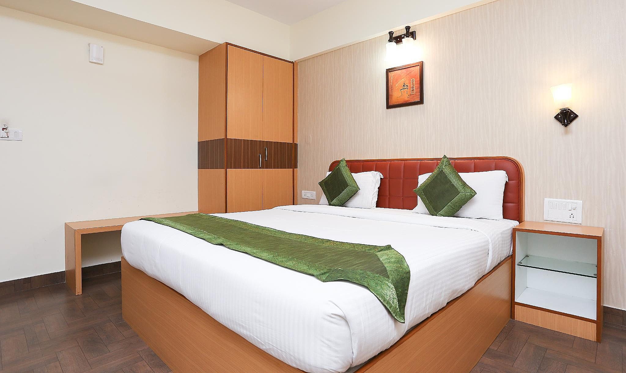 Treebo Akshaya Mayflower Vijaya Bank Layout Standard Double Room 11