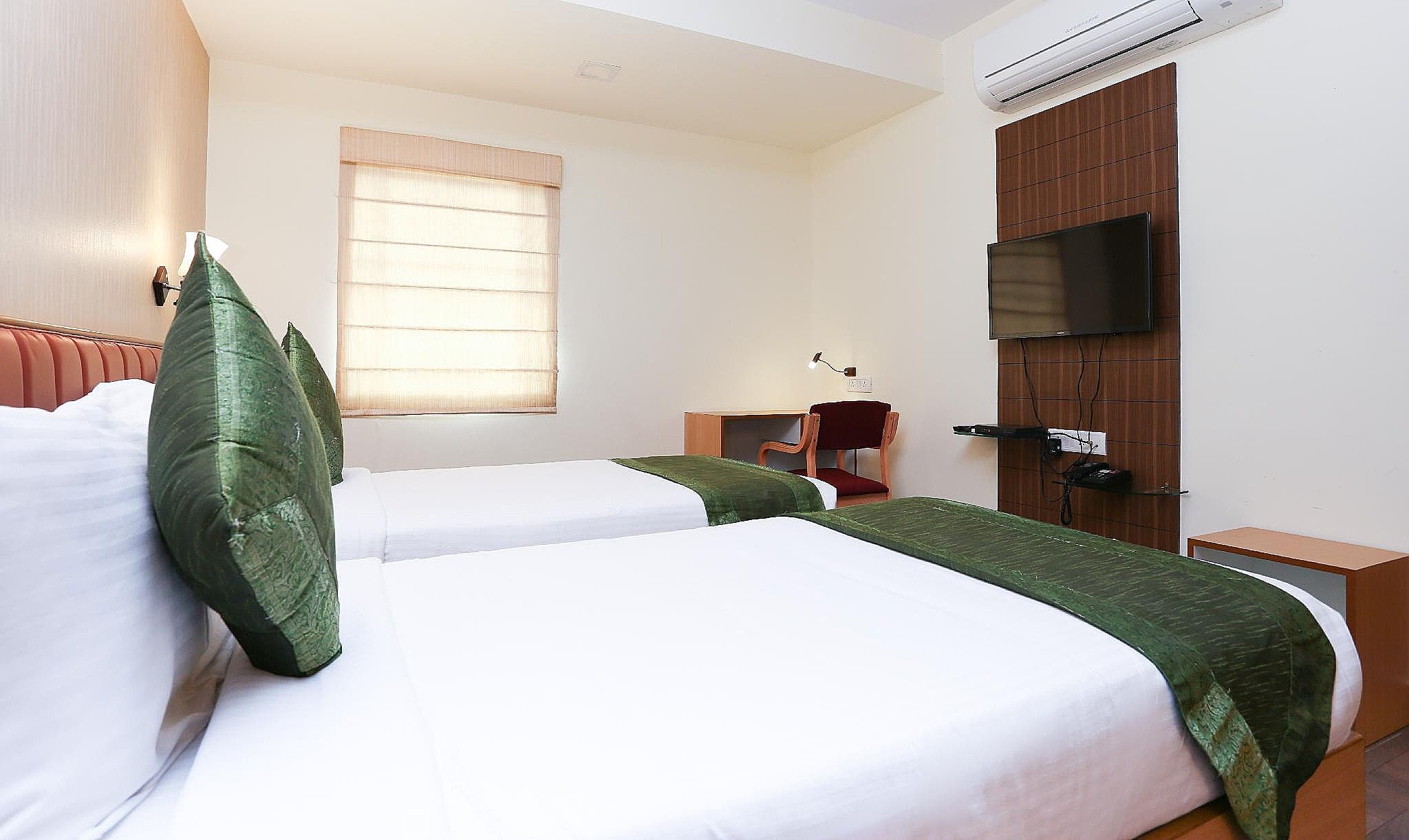 Treebo Akshaya Mayflower Vijaya Bank Layout Standard Double Room 13