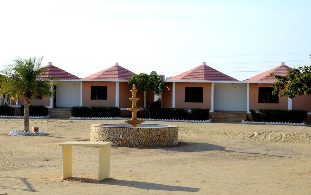 undefined Oasis Camp Sam 4