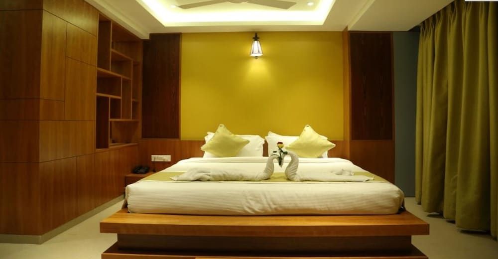 Shamrock Greens by Jardin Hotels Superior Twin Bed Room 3