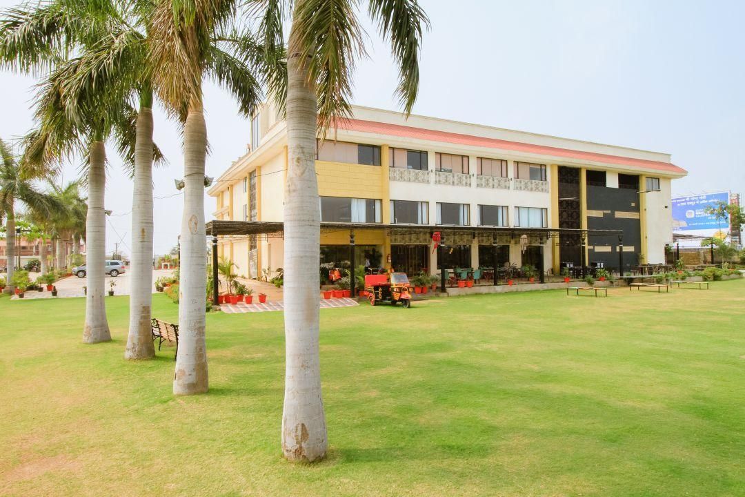 Shamrock Greens by Jardin Hotels