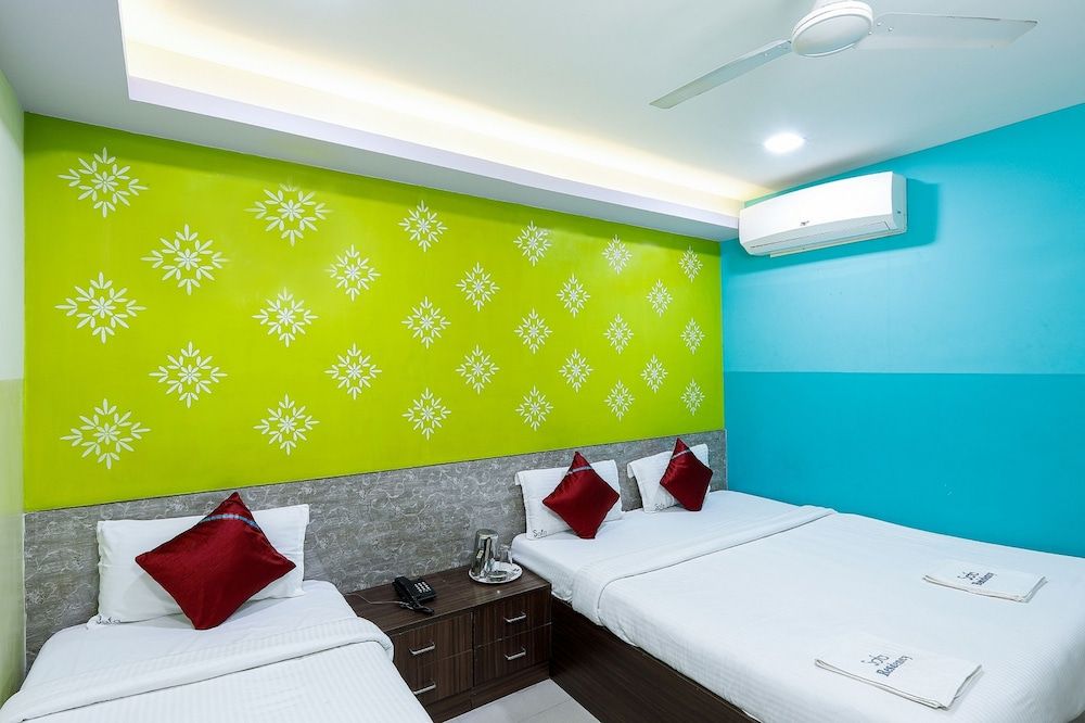 Safa Residency Deluxe Triple Room - AC 5