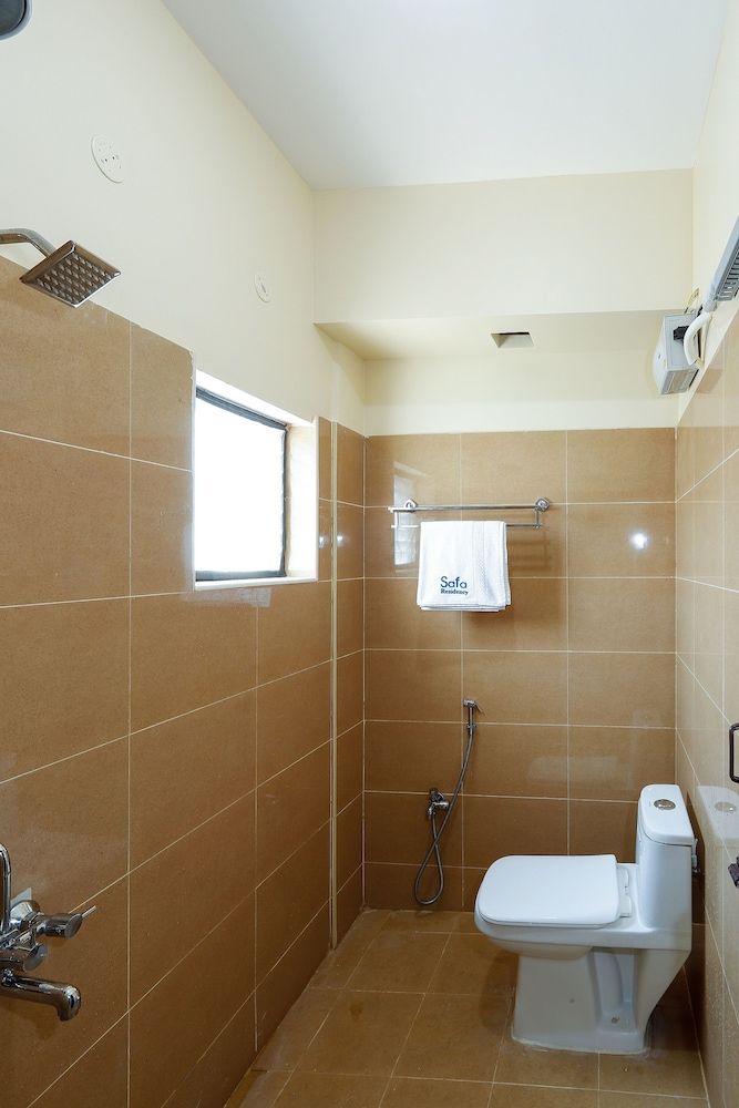 Safa Residency Deluxe Triple Room - AC 4