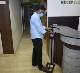 Safa Residency Deluxe Double Room - AC 9