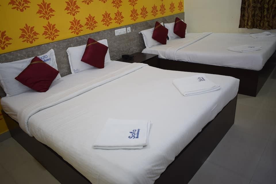 Safa Residency Deluxe Double Room - AC 12
