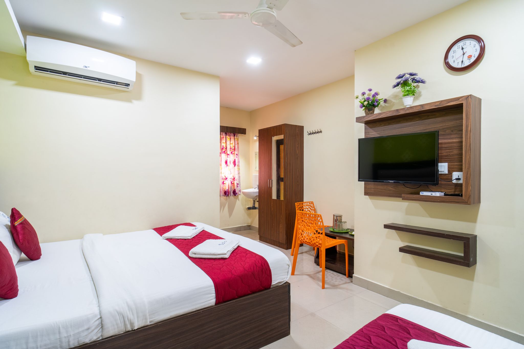 Safa Residency Deluxe Triple Room - AC 2