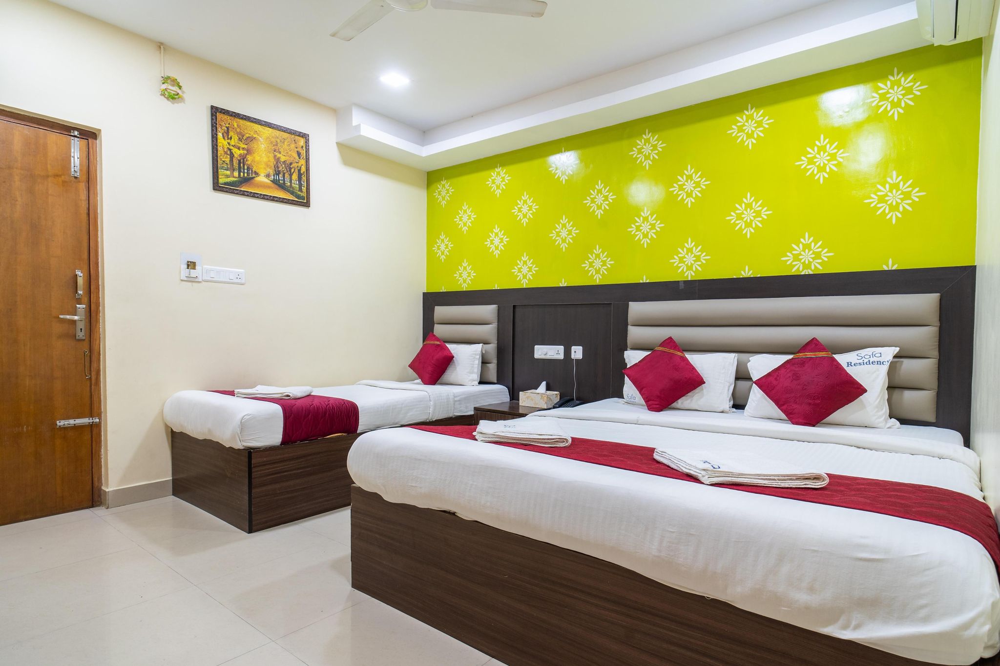 Safa Residency Deluxe Triple Room - AC 14