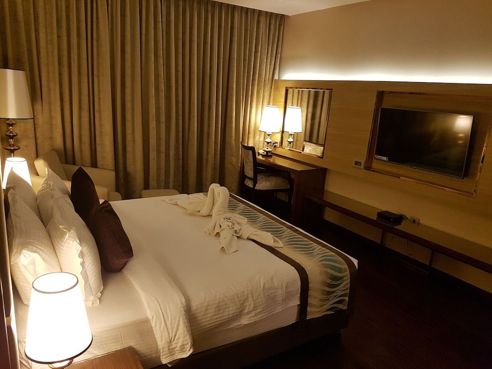 Suite Room