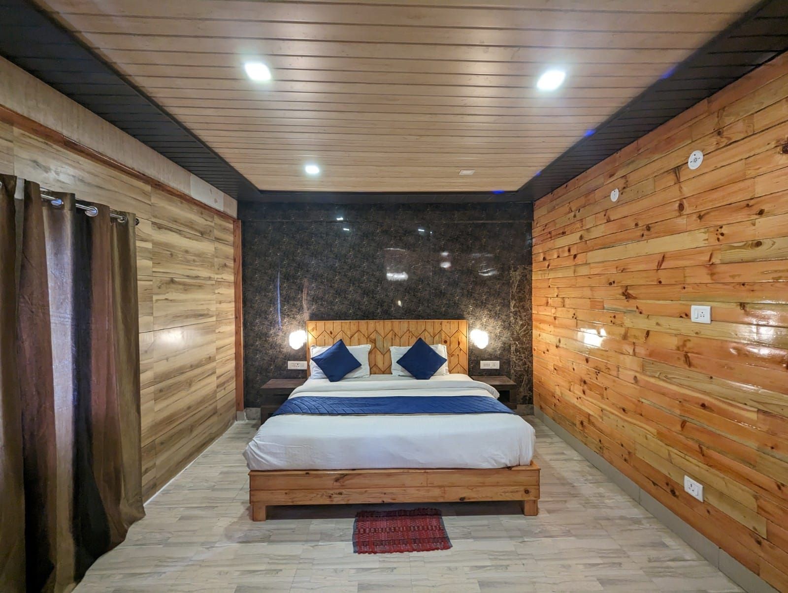 Hotel Sweet Home Diamond Room 4