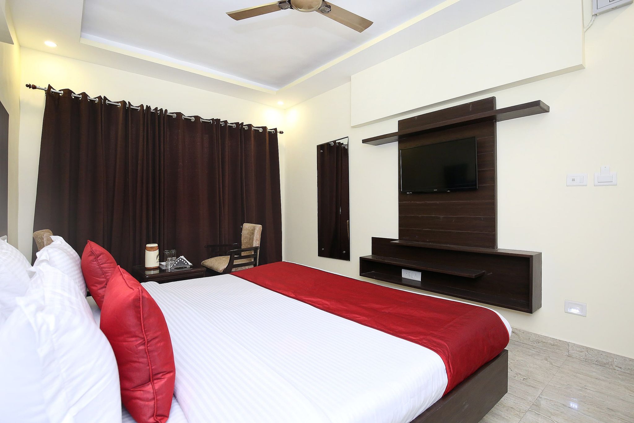 Hotel O Royal Classic Room 2