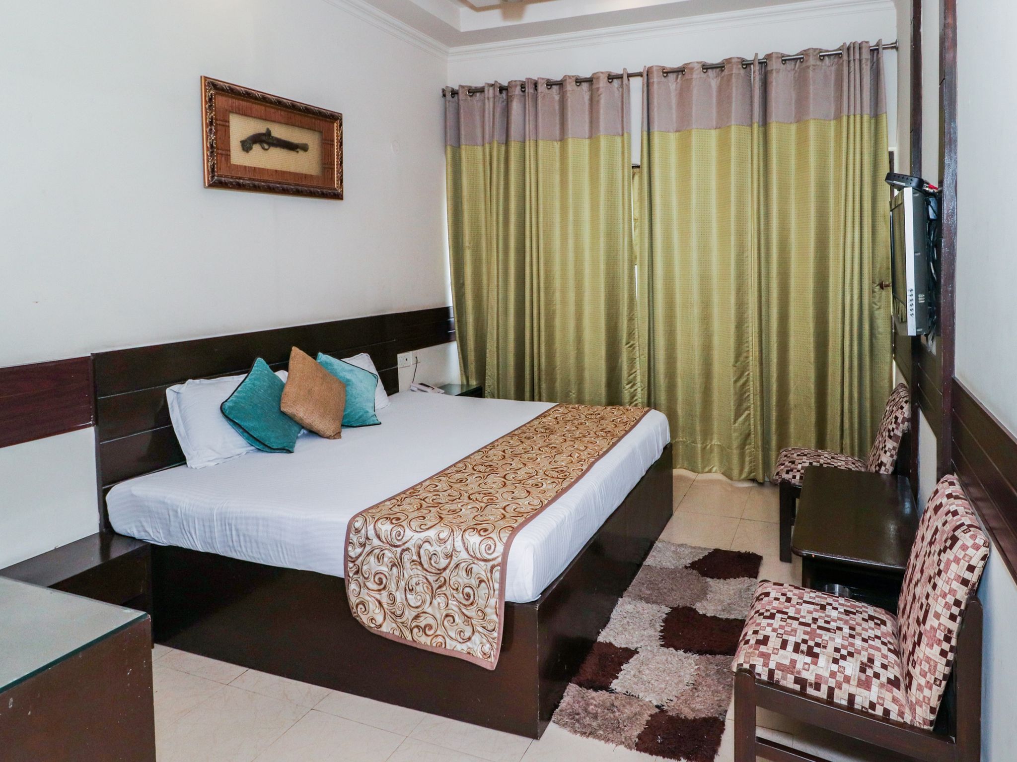Jullundur Hotel & Restaurant Deluxe Rooms 13