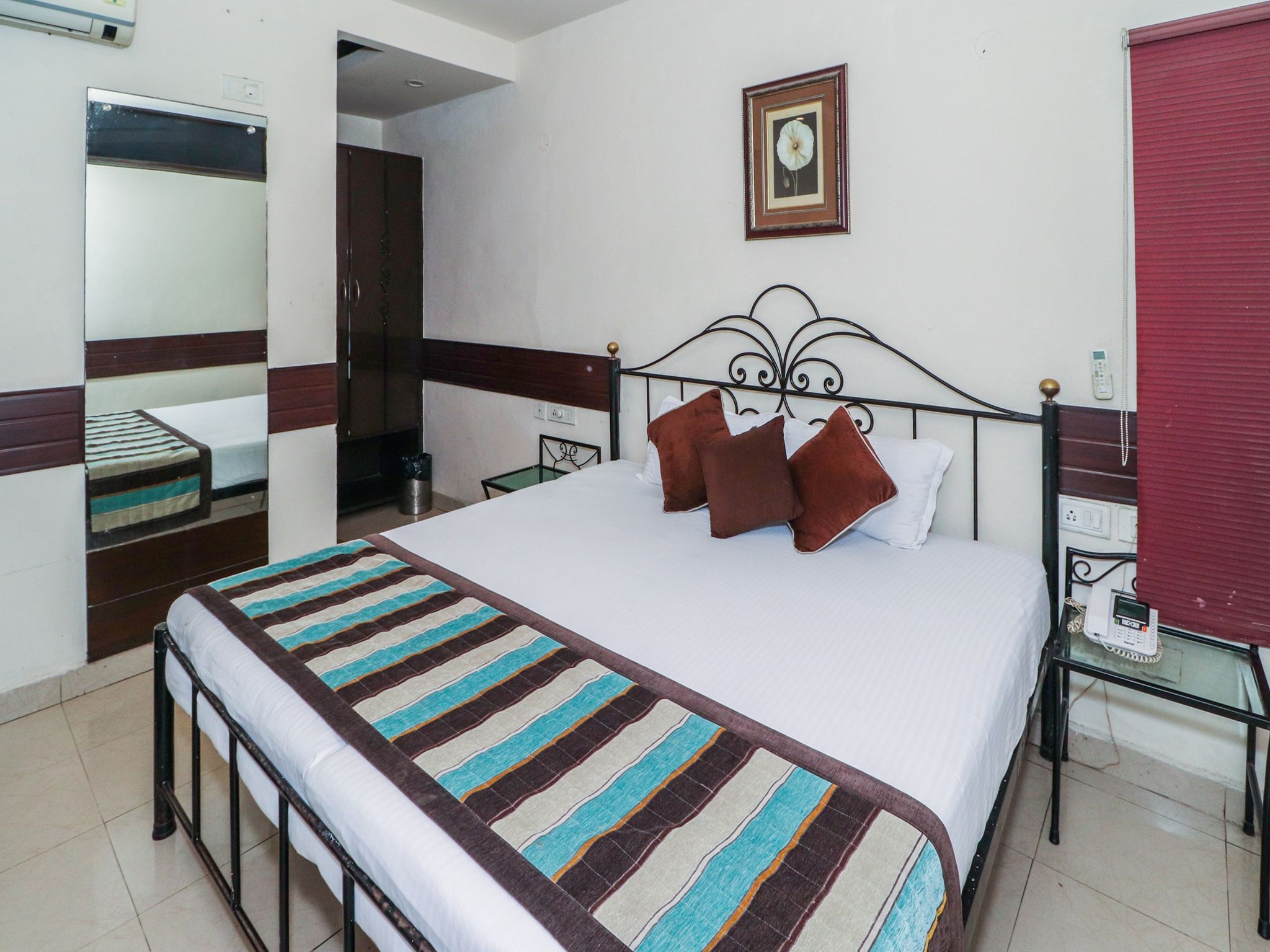 Jullundur Hotel & Restaurant Deluxe Rooms 14
