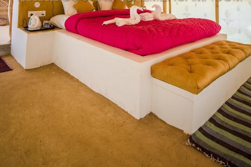 Royal Luxury Tent AC