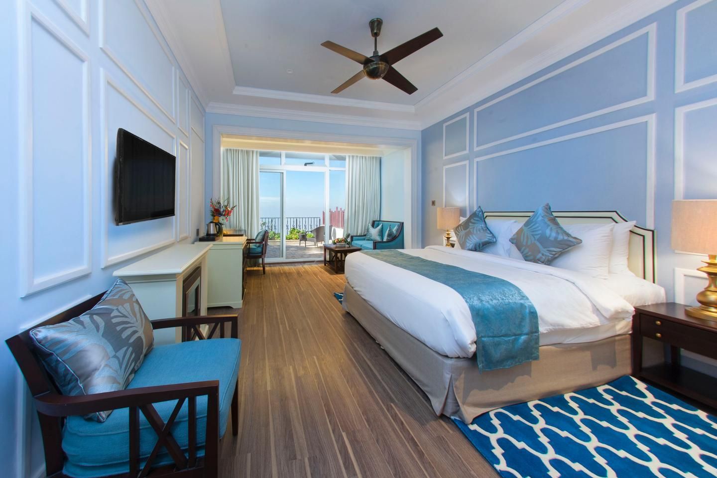 Fragrant Nature Munnar- A Five Star Classified Hotel  Standard Tropic Green Room with Partial Mountain view 4