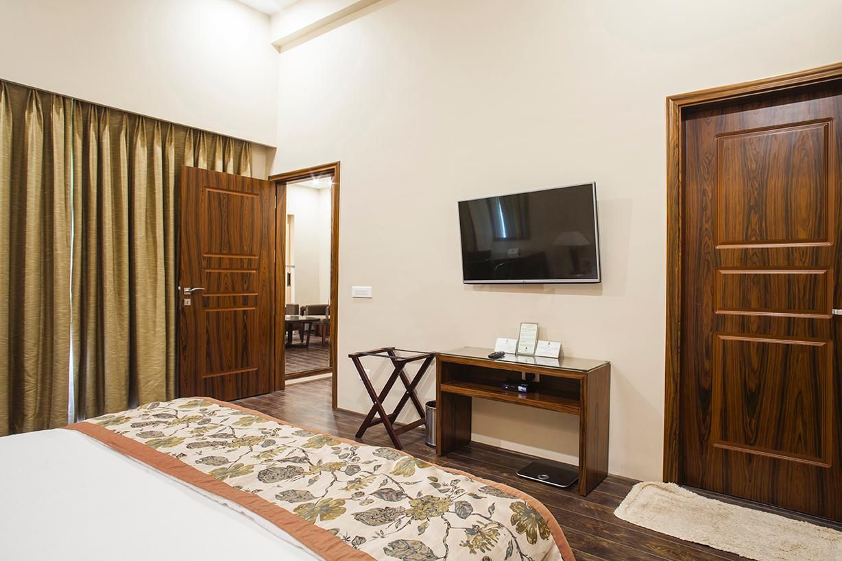 Club Cottage with Jacuzzi