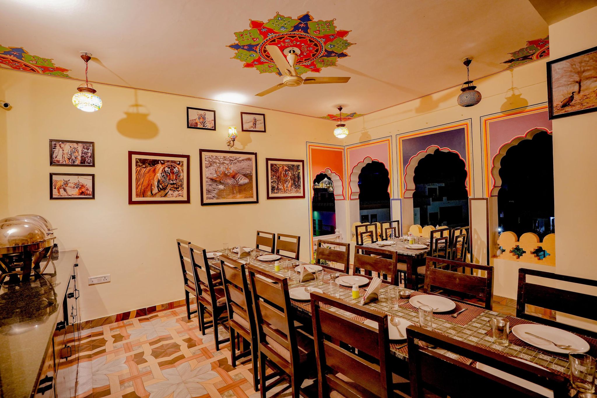 Food & Dining