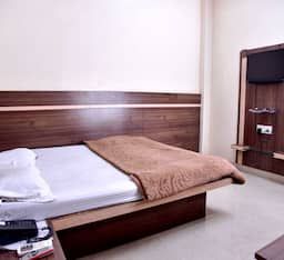 Hotel Jindal Regency Deluxe Non AC 7