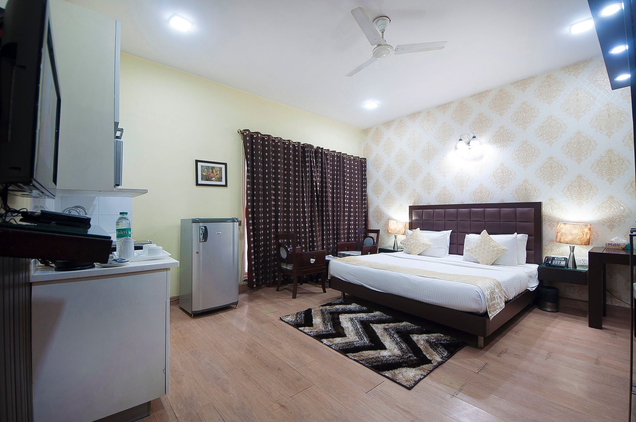 undefined Studio Apartment near Fortis Hospital @Bedchambers 5
