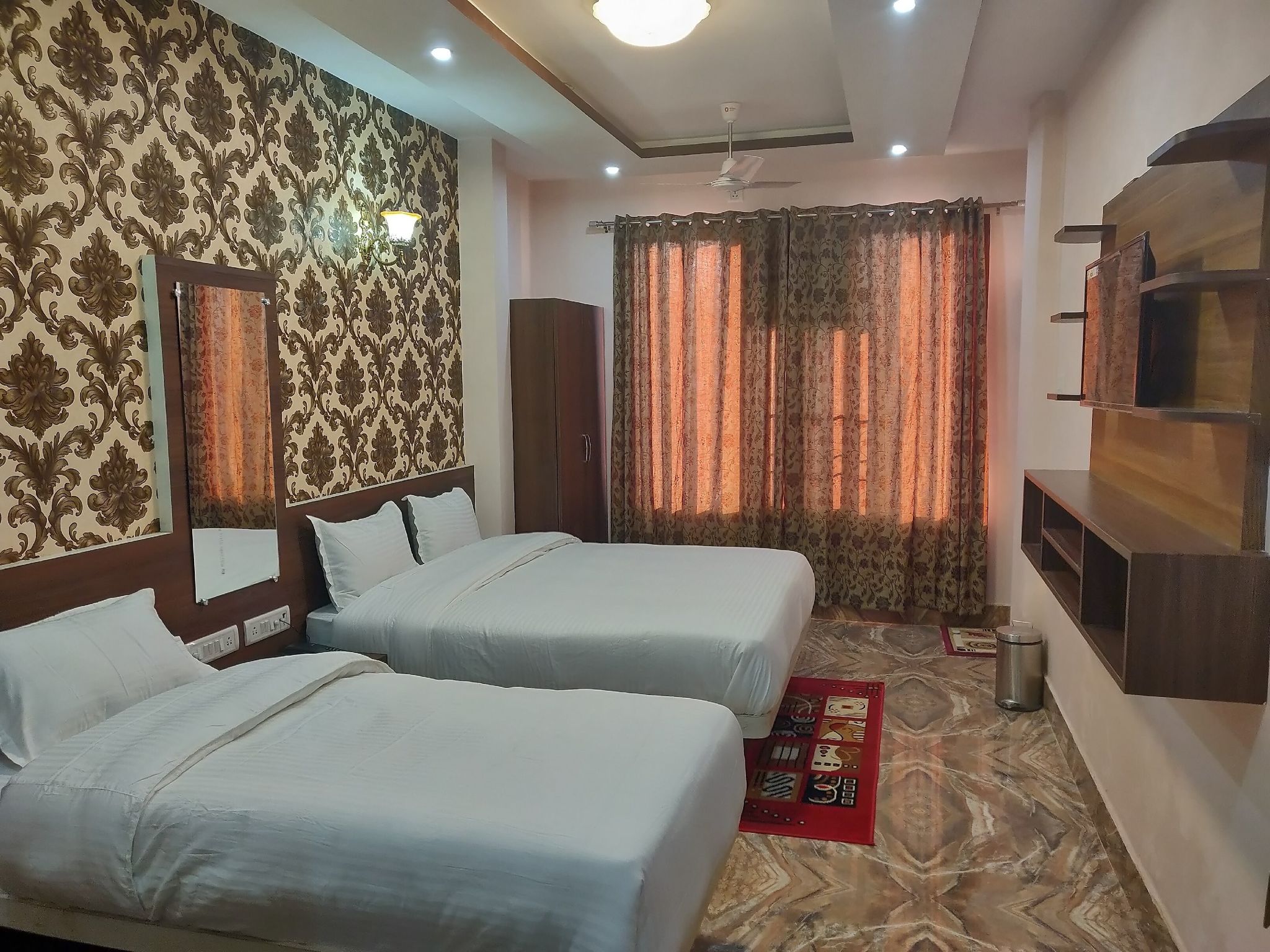 FabHotel Deepak Palace Deluxe Room 11