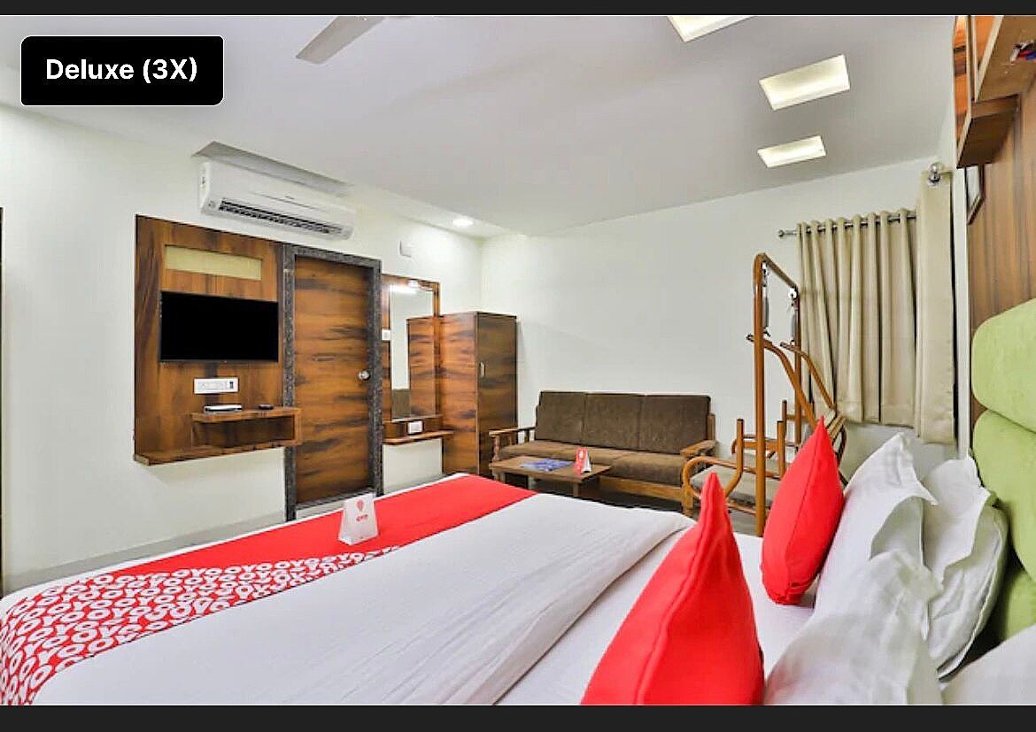 FabHotel Ratna Palace - Inside Baronet Complex Deluxe Room 7